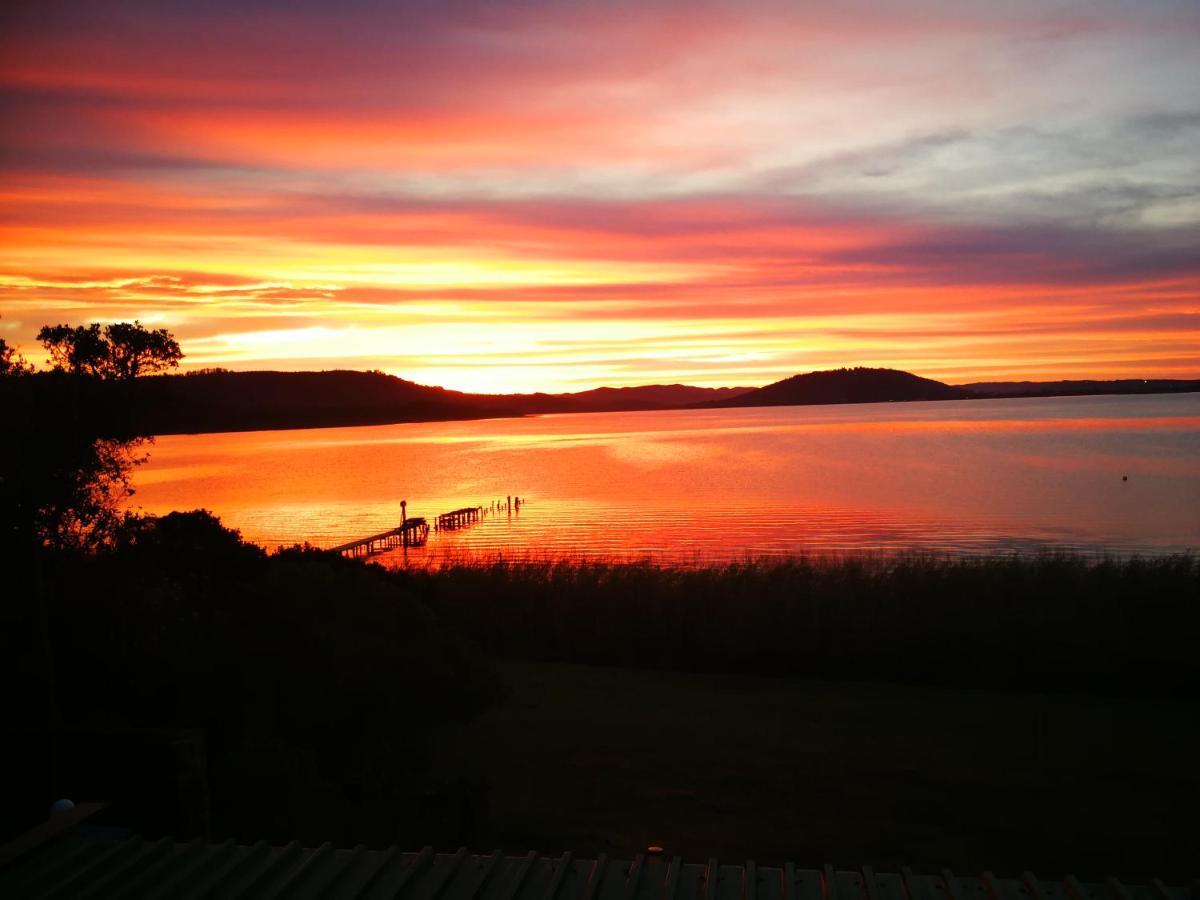 Kairos On The Lake, Swartvlei Lake, Sedgfield, Garden Route เซดจ์ฟิลด์ ภายนอก รูปภาพ